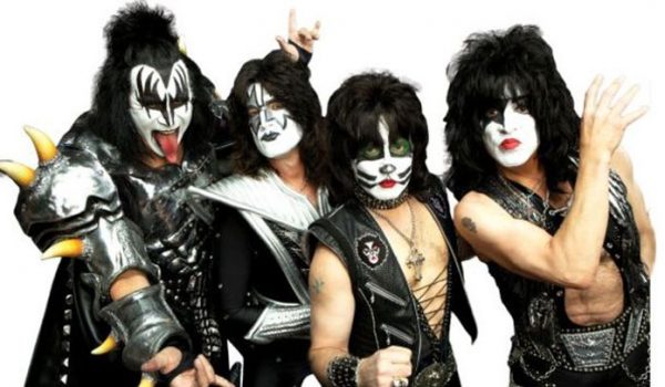 Kiss-600x350.jpg
