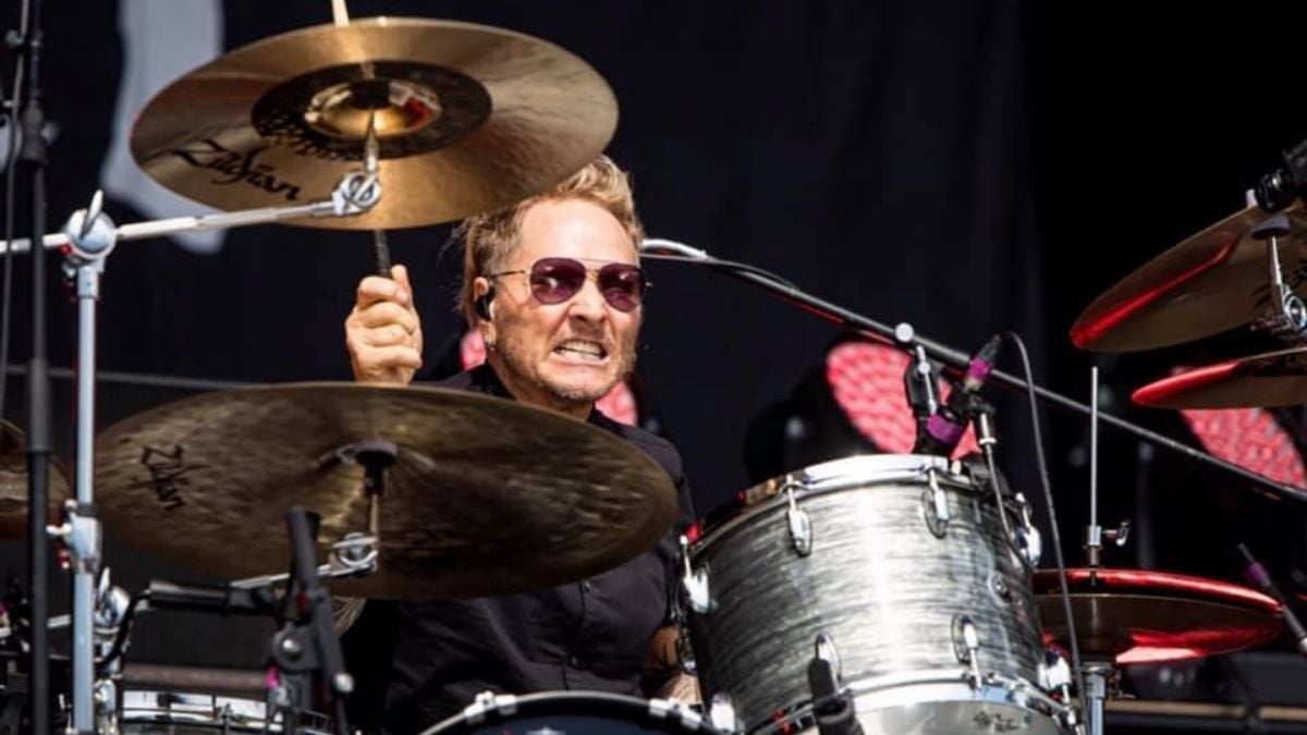 Matt Sorum detalha convite inesperado de YUNGBLUD para tocar em EP