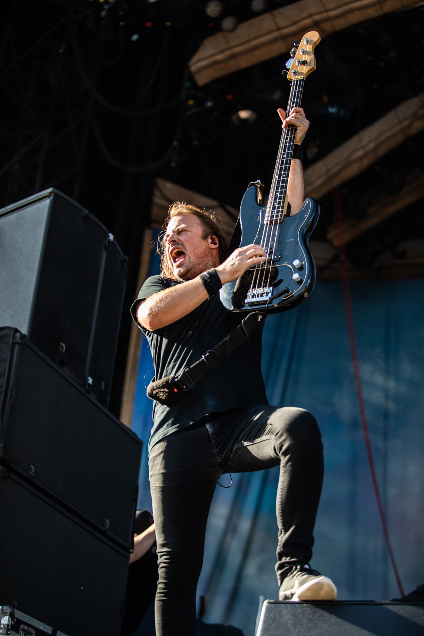 Airbourne na abertura do show do Iron Maiden em Lisboa. Crédito: Rodrigo Simas