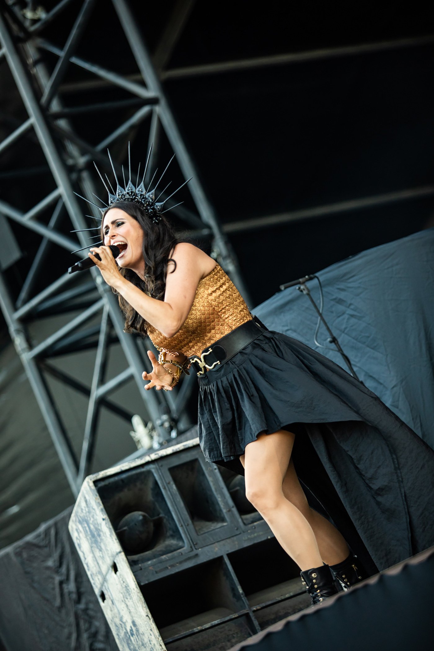 Within Temptation na abertura do show do Iron Maiden em Lisboa. Crédito: Rodrigo Simas