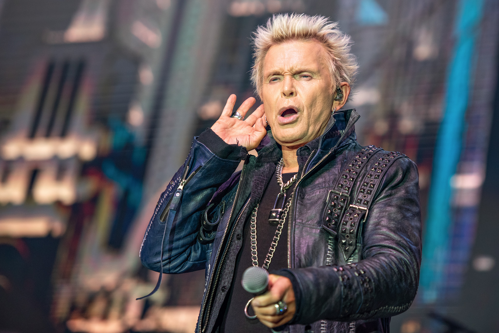 Billy Idol no Pavilhão Pacaembú, em São Paulo. Crédito: Leca Suzuki