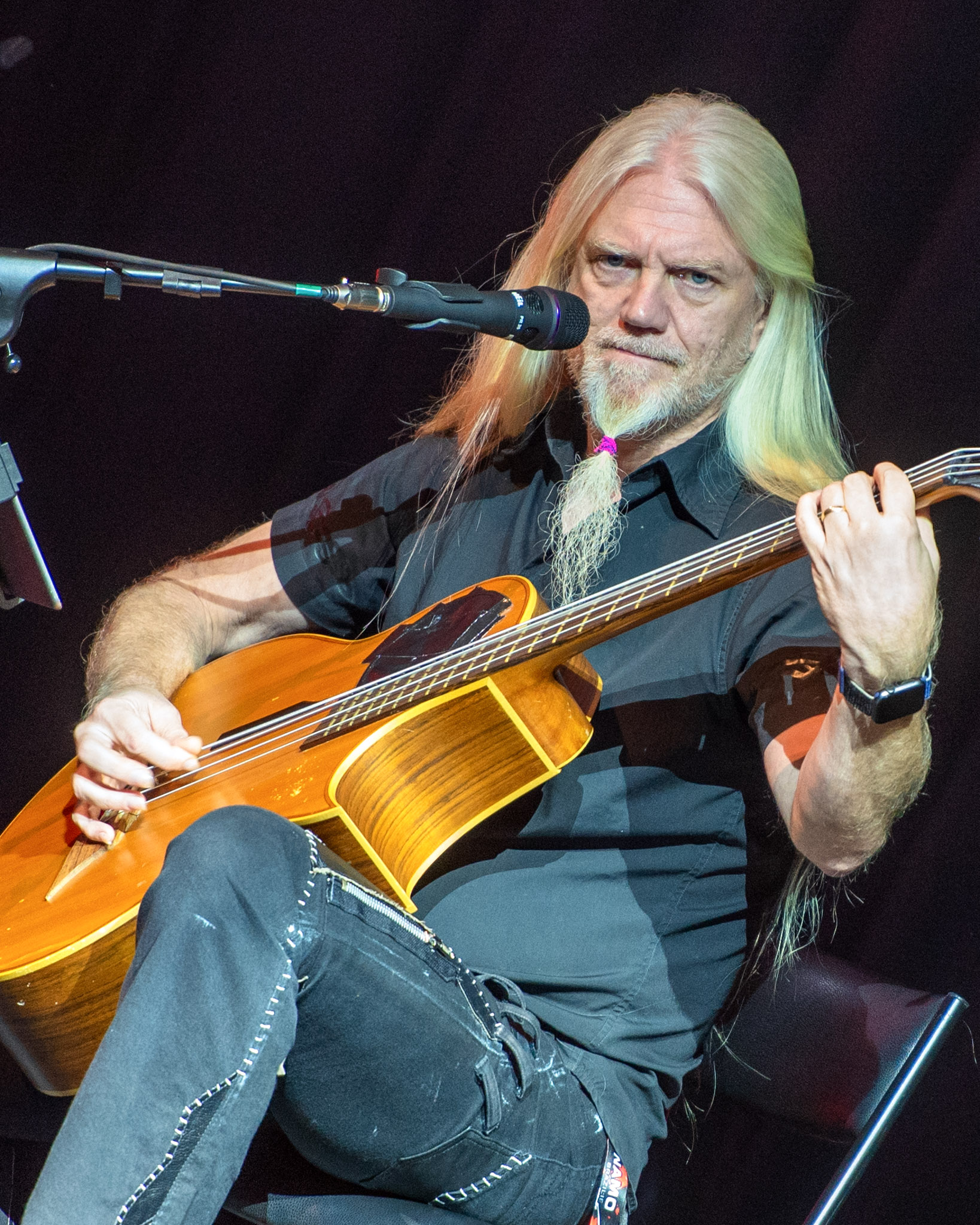 Six Strings and a Voice com a Anneke van Giesbergen e o Marko Hietala. Crédito: Leca Suzuki