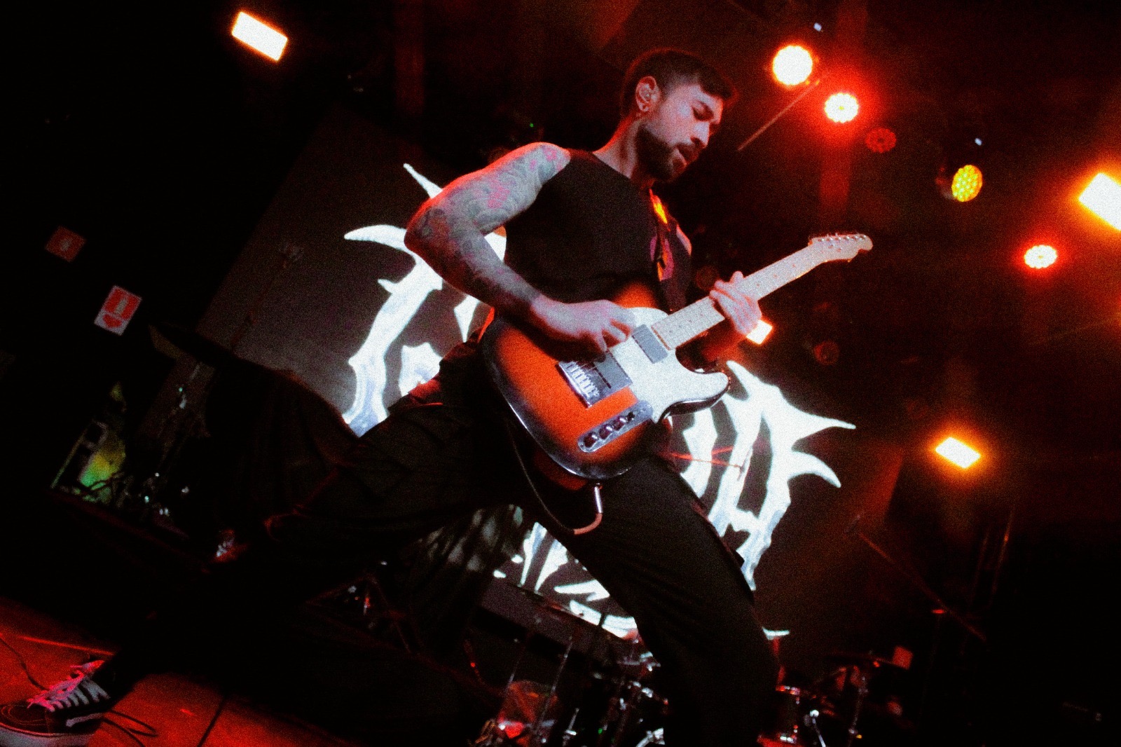Gloria abrindo o show do Underoath em São Paulo. Créditos: Marcela Lorenzetti