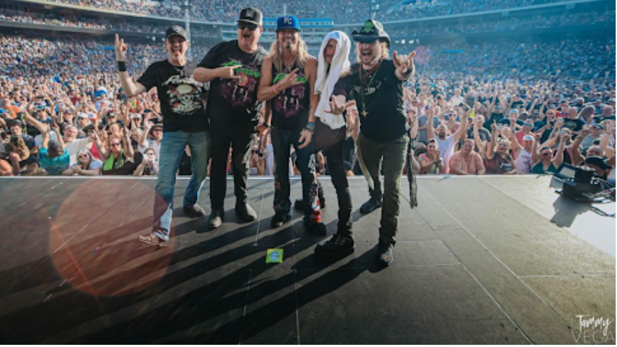 Poison voltará aos palcos nos próximos anos, segundo Bret Michaels ...