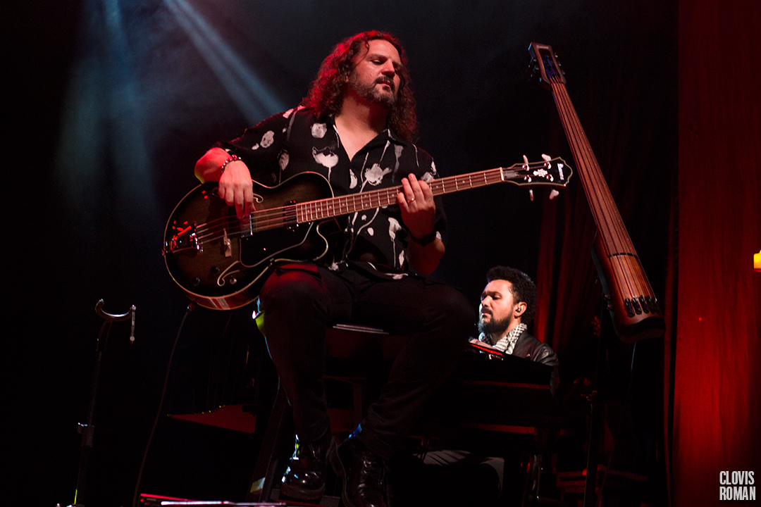 Angra em São Paulo. Crédito Clóvis Roman