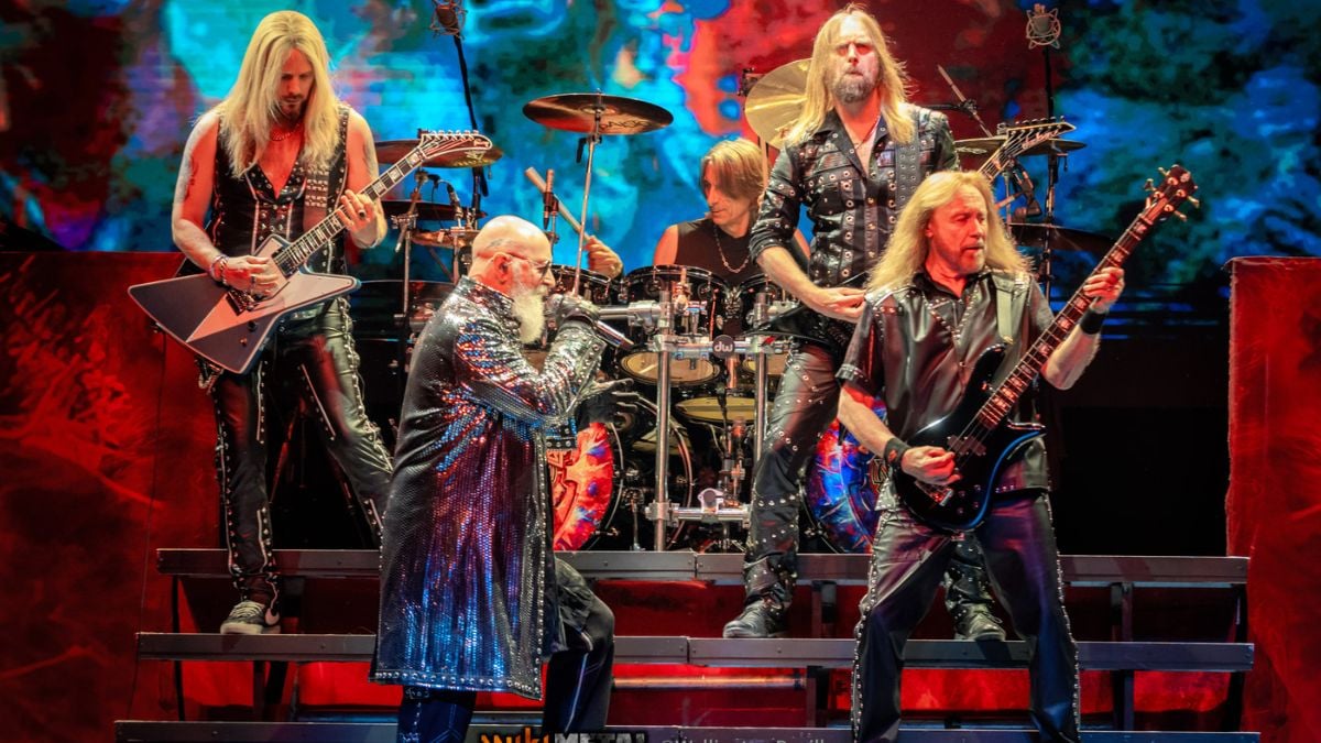 Judas Priest lança versão de “War Pigs” em homenagem à despedida do Black Sabbath